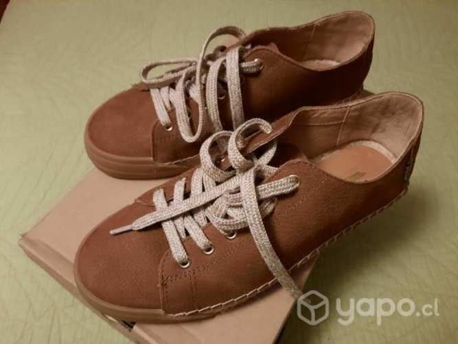 Zapatilla mujer rockford Modelo Fontaine