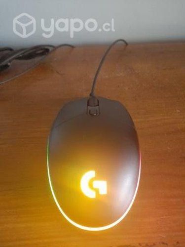 Mouse logitech g203 negro