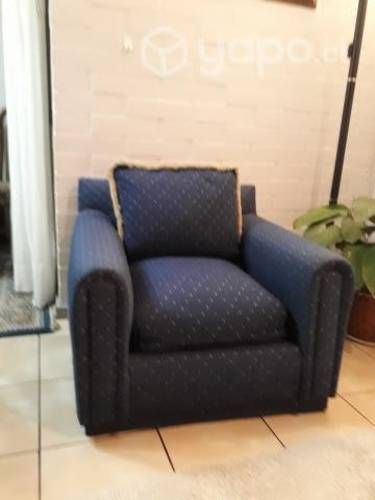 Bonito sofá, dos cuerpos incluye sofá individual