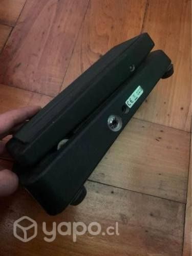 Pedal crybaby dunlop usado