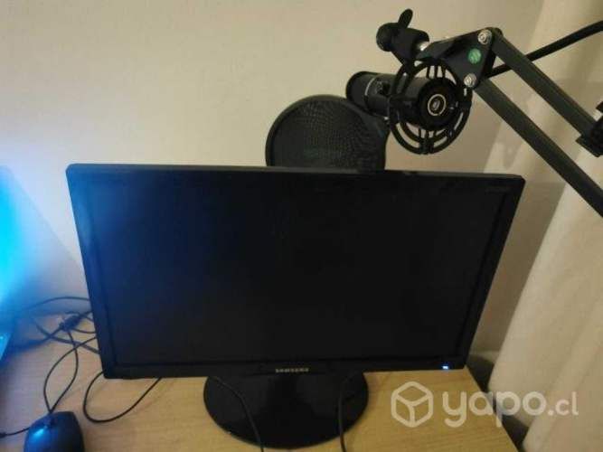 Micrófono USB Con Soporte