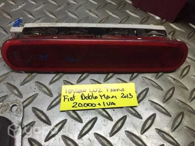 Tercera luz freno Fiat doblo maxi cargo 2013