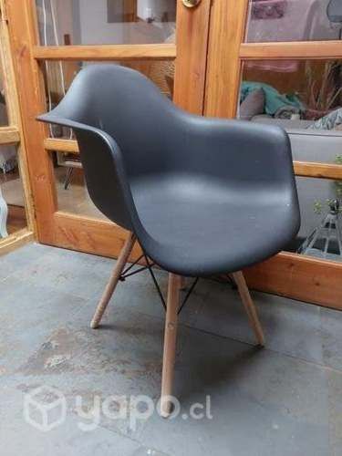 Poltrona platica con madera