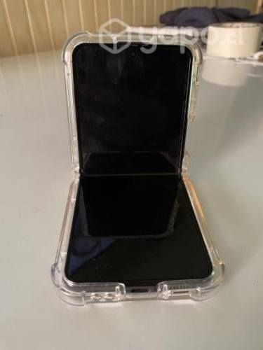 Samsung Galaxy Z Flip4