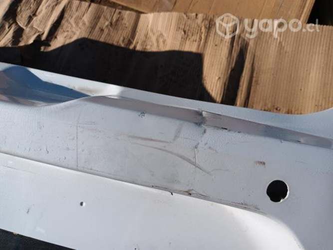 Parachoques Trasero Mazda 2 2015 al 2022