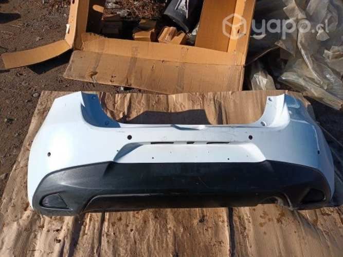 Parachoques Trasero Mazda 2 2015 al 2022