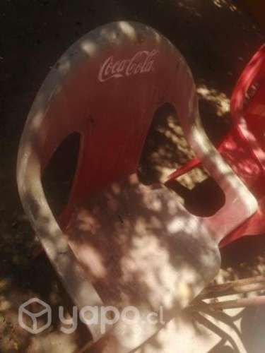 3 mesas 6 sillas 4 nuevas y dos usadas