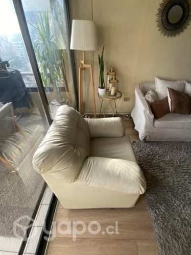 2 Sillones un cuerpo ecocuero Beige,3 meses de uso