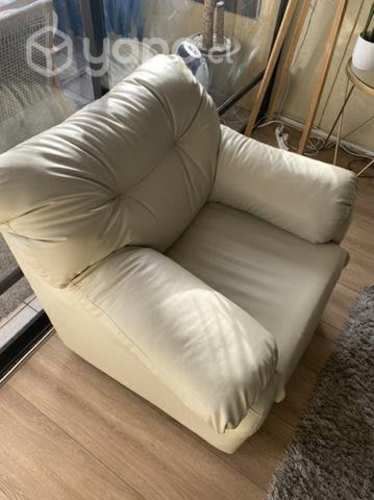 2 Sillones un cuerpo ecocuero Beige,3 meses de uso
