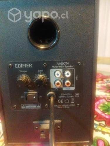 Parlantes monitores edifier