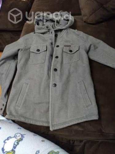 Ropa de niño y mujer