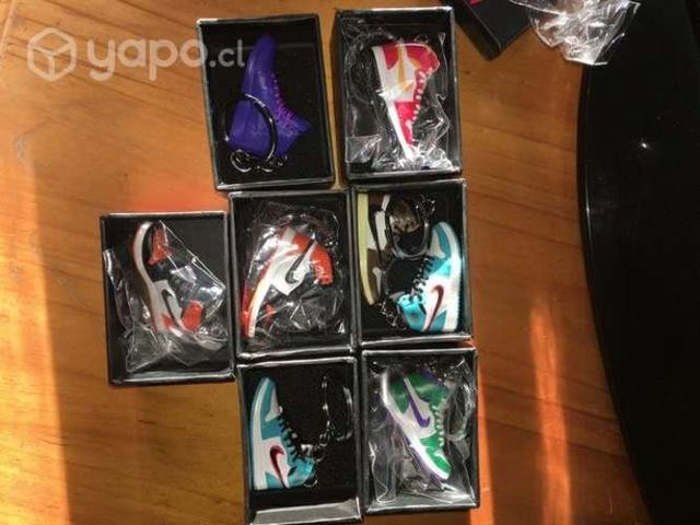 Llaveros Jordan 1