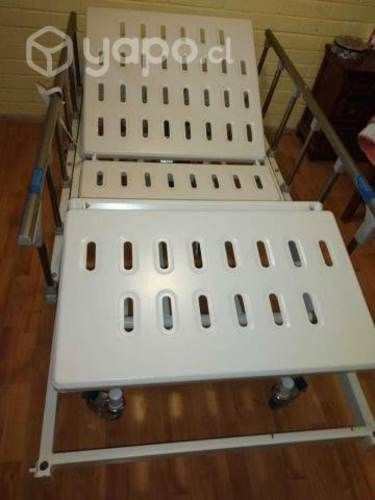 Cama clínica más accesorios
