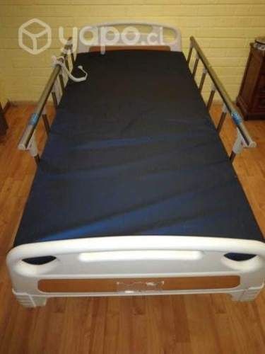 Cama clínica más accesorios