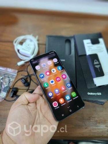Samsung galaxy S21 5g 128gb + audífonos Bluetoot