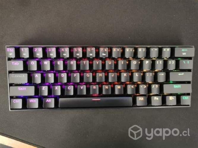 Teclado Redragon Draconic inalambrico.