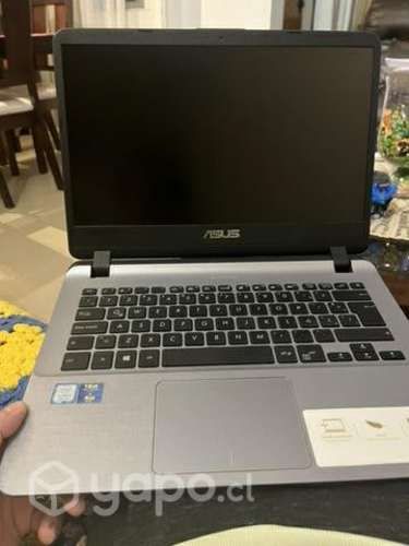 Notebook Asus X407UA excelente estado