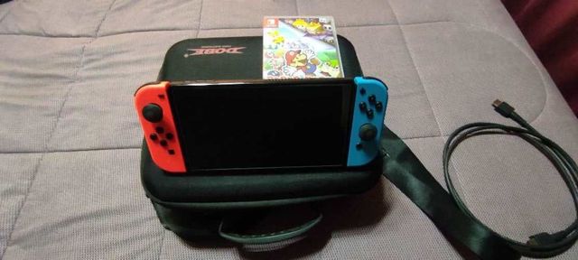 Nintendo switch Oled bolso transporte y paper mario