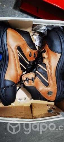 Zapato seguridad Edelbrock talla 44 cafe claro