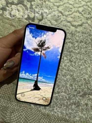 Iphone 12 de 256g - 1 año de uso