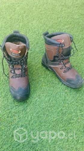 Zapato de seguridad 43