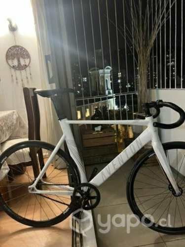 Aventon Mataró talla L