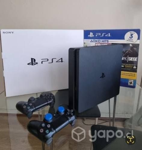 PS4 slim 1tb + 2 controles + 5 juegos