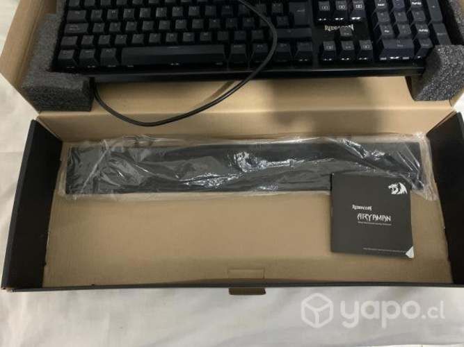 Teclado Redragon Aryaman K569 RGB