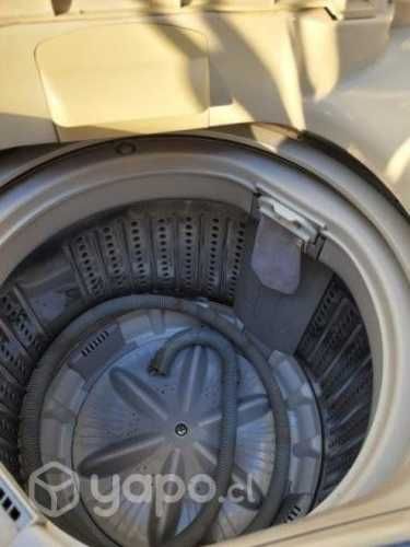 Lavadora marca Whirlpool de 6.5 kg,  conversable