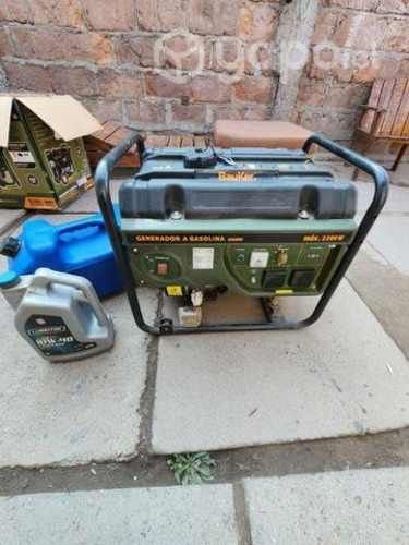 Generador de luz impecable muy poco uso