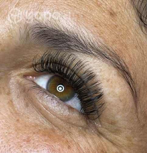 Extensiones de pestañas