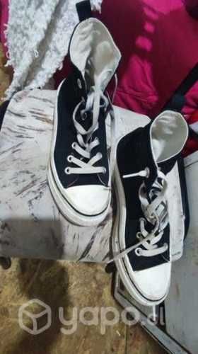 Zapatillas semi nuevas