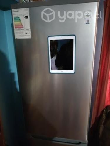 Ipad sexta generación 32GB + carcasa con imán