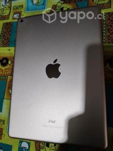 Ipad sexta generación 32GB + carcasa con imán