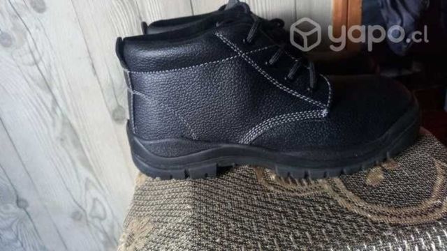 Zapatos de seguridad nuevos número 42