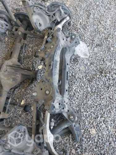 Cuna trasera nissan qashqai 2015 adelante