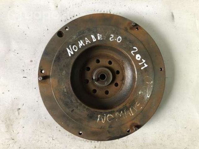 Volante de iSuzuki Grand Nomade 2.0 J20A MT 2011
