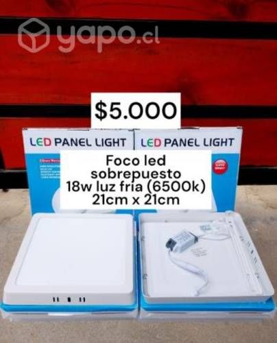 Foco led sobrepuesto cuadrado 18w