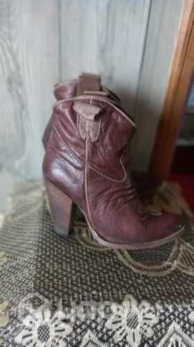 Botines hush puppies cuero número 36