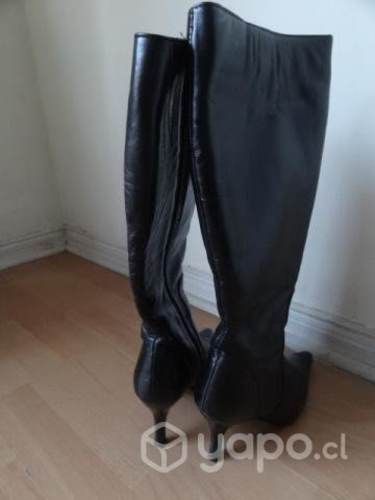 Botas largas de Cuero