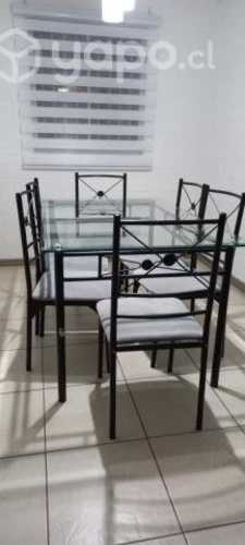 Mesa de vidrio con 6 sillas