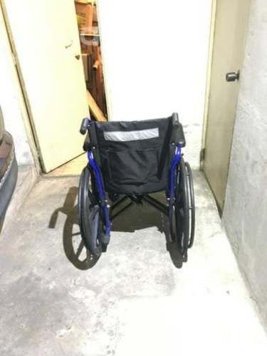 Silla de ruedas nueva sin uso