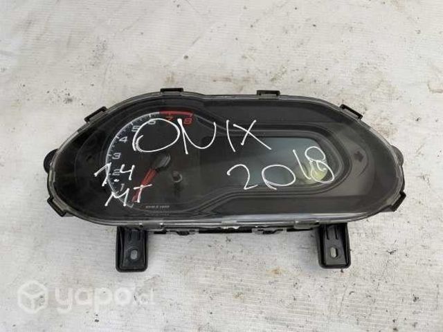 Sinóptico Chevrolet Onix 1.4 MT 2018