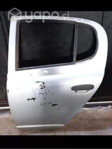Puerta Trasera Izquierda Toyota Yaris