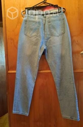 Pantalón mom jeans