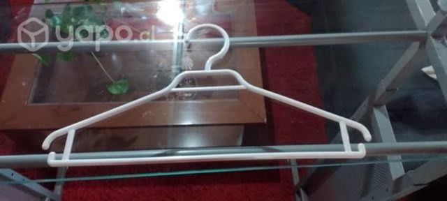 percheros y colgadores