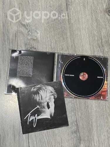 Troye Sivan - Bloom + Hand signed booklet