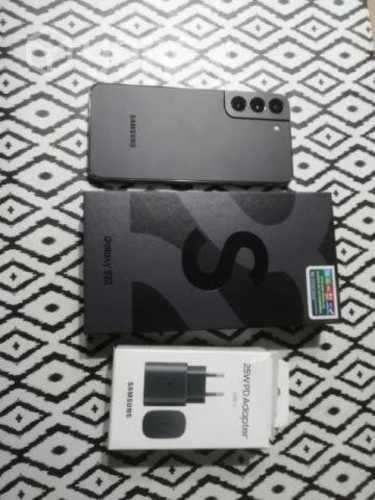 Celular Galaxy S22 256GB Phantom Black