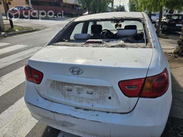 Maleta hyundai elantra 2010