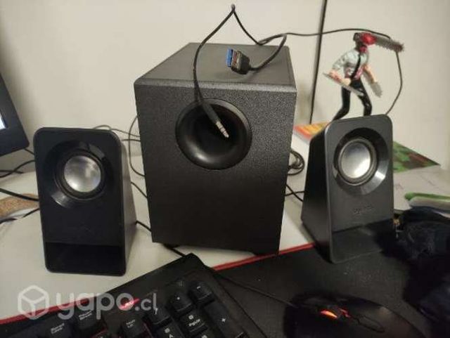 Parlantes para PC Logitech Z211 Compact 2.1 Stereo